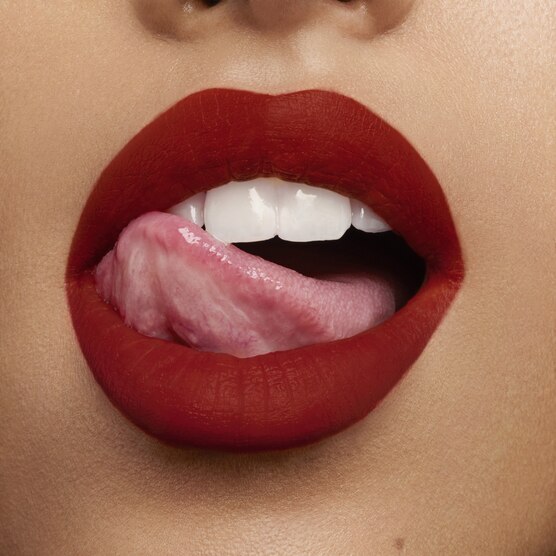 YVES ST LA ROUGE PUR     LIPS 2.2G